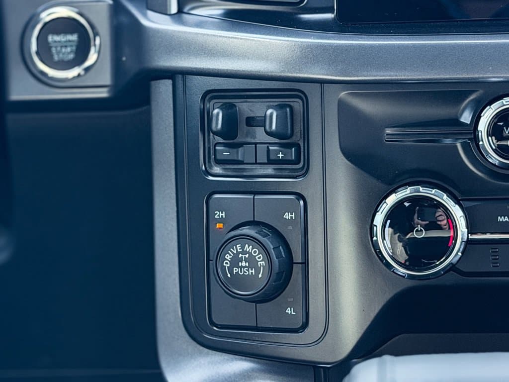 New 2026 Ford F-150 XLT - photo - 21