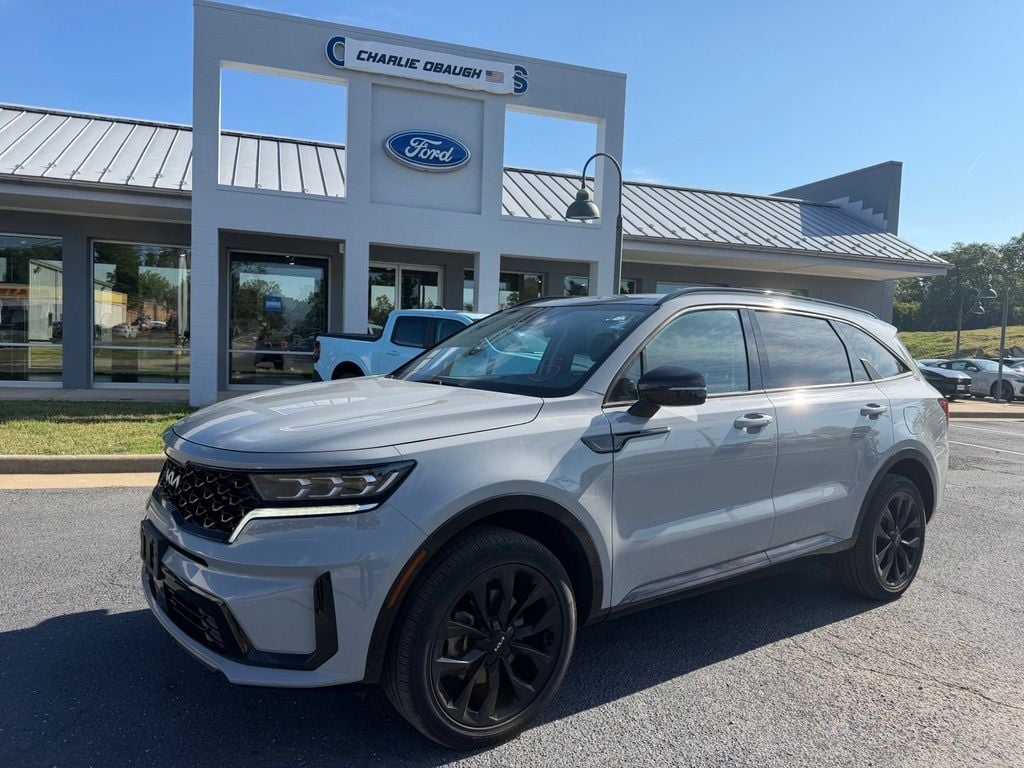 Pre-Owned 2023 Kia Sorento SX - photo - 0