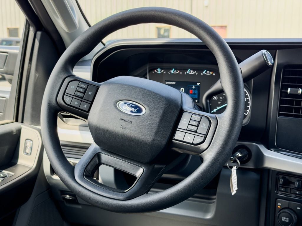 New 2026 Ford F-250SD XL - photo - 9