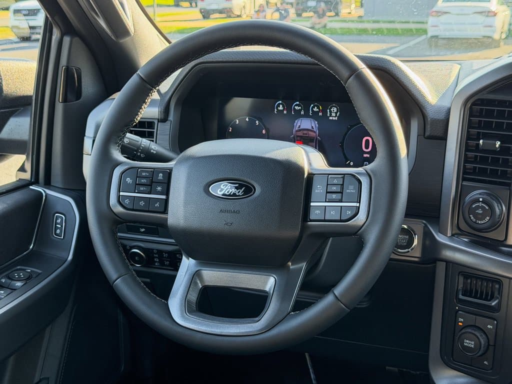 New 2026 Ford F-150 XLT - photo - 13