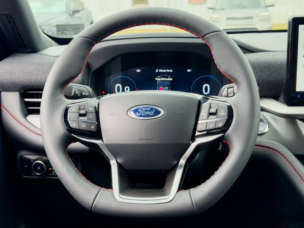 New 2026 Ford Explorer ST-Line - photo - 10