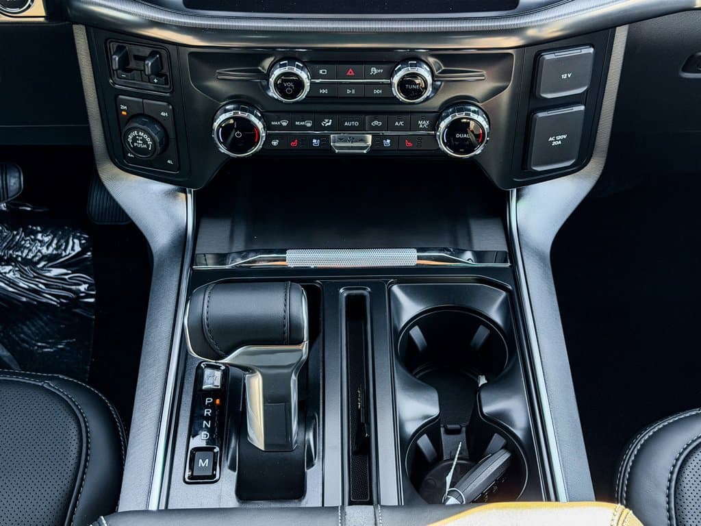 New 2026 Ford F-150 Platinum - photo - 23