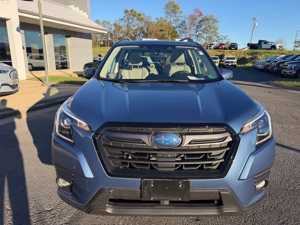 Pre-Owned 2023 Subaru Forester Limited - photo - 7