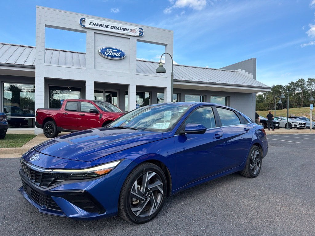 Pre-Owned 2025 Hyundai Elantra SEL Convenience - photo - 0
