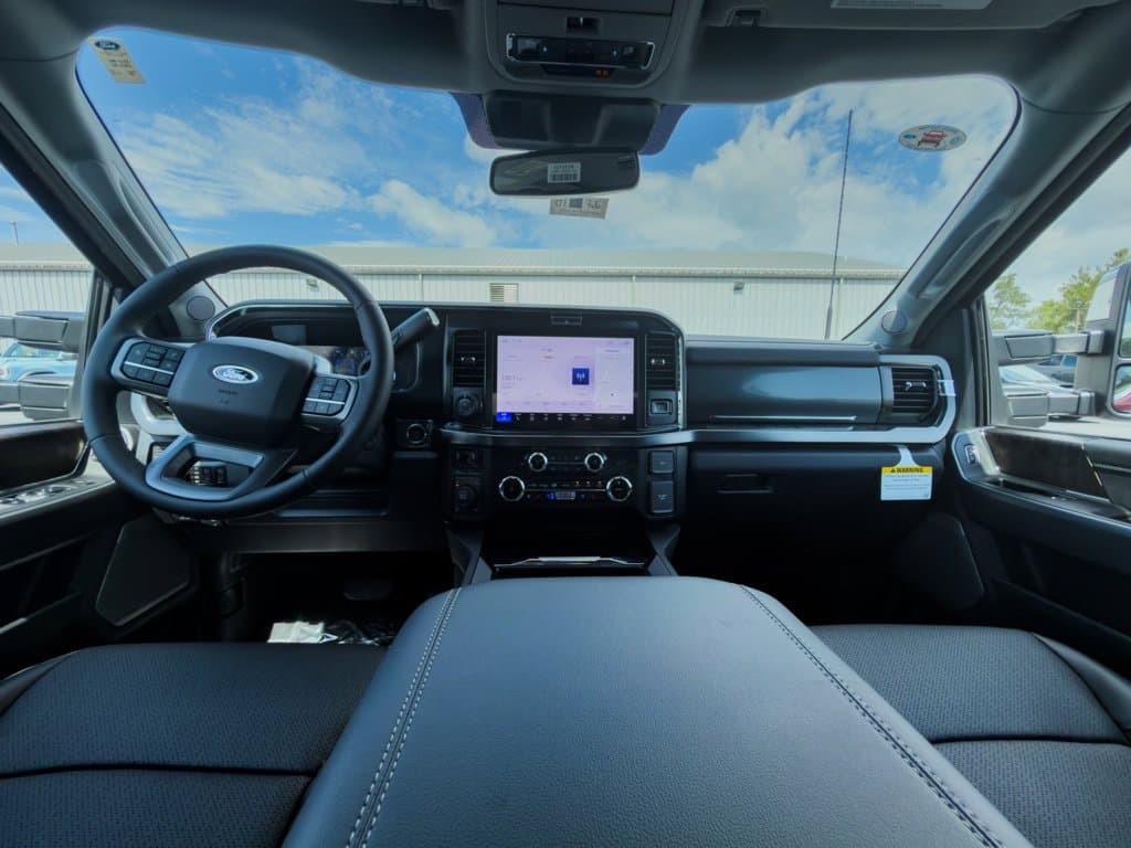 New 2026 Ford F-250SD Lariat - photo - 19