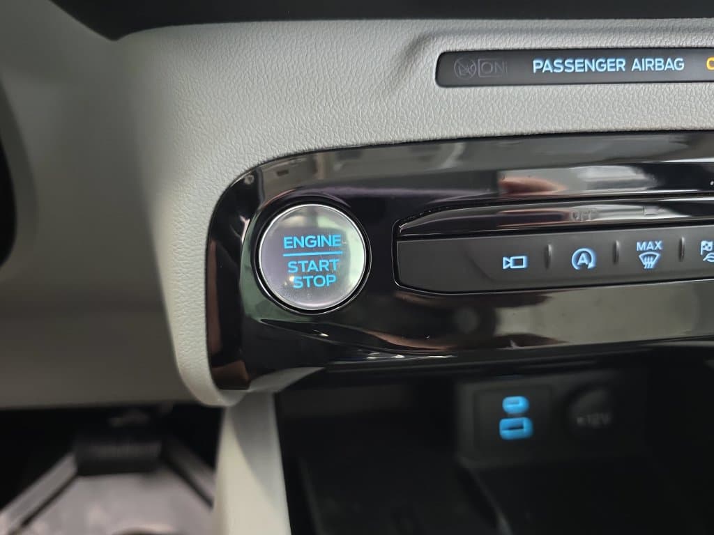 Pre-Owned 2023 Ford Escape Active - photo - 22