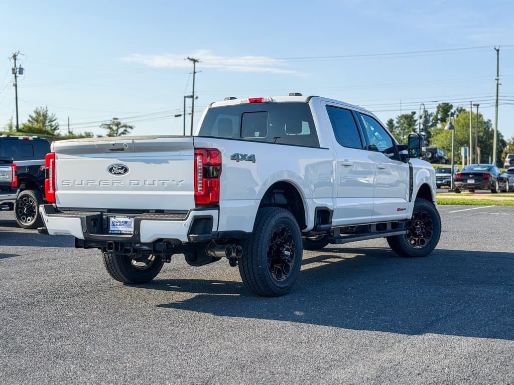 New 2027 Ford F-350SD Lariat - photo - 3
