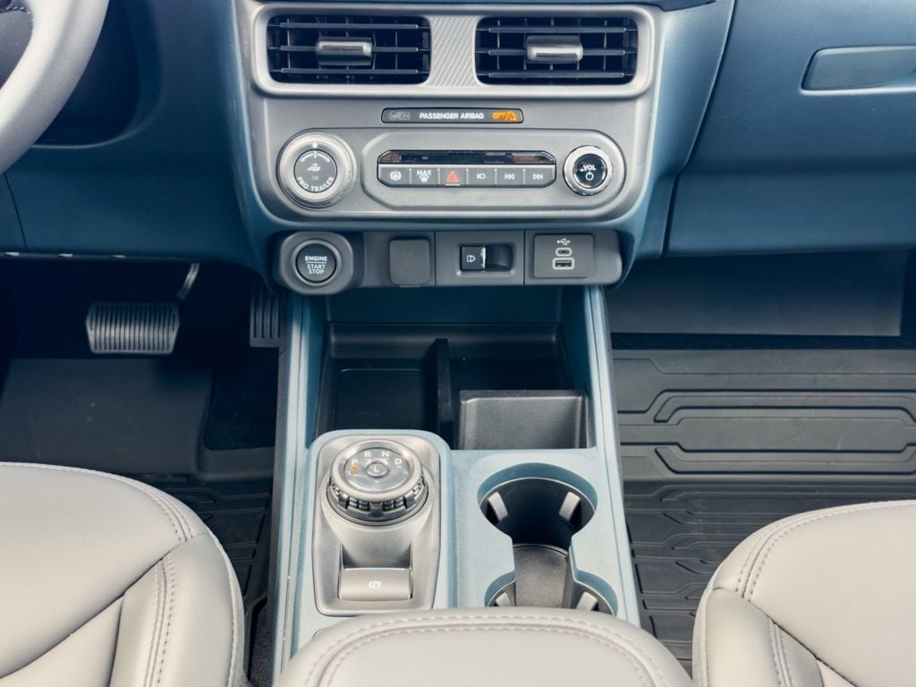 New 2026 Ford Maverick Lariat - photo - 12