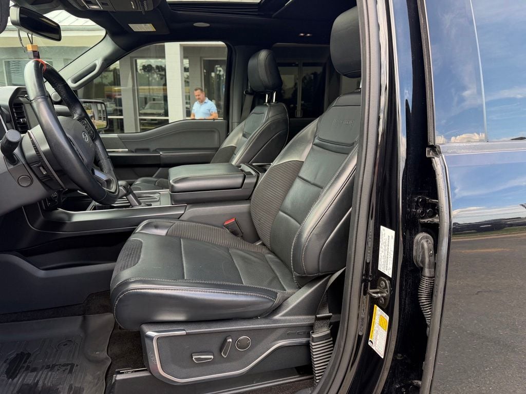 Pre-Owned 2021 Ford F-150 Raptor - photo - 8