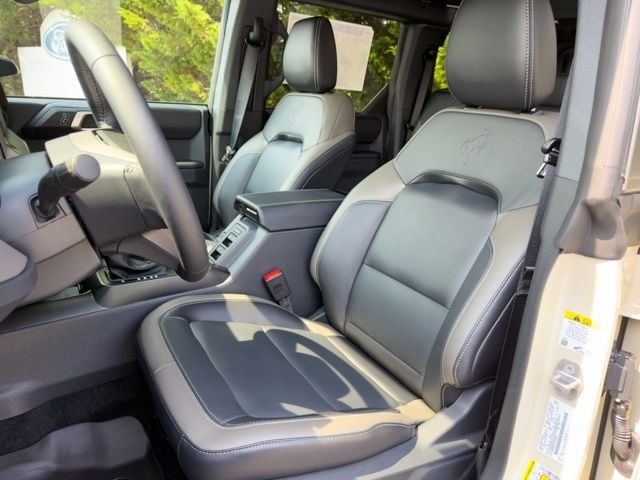 New 2026 Ford Bronco Outer Banks - photo - 6