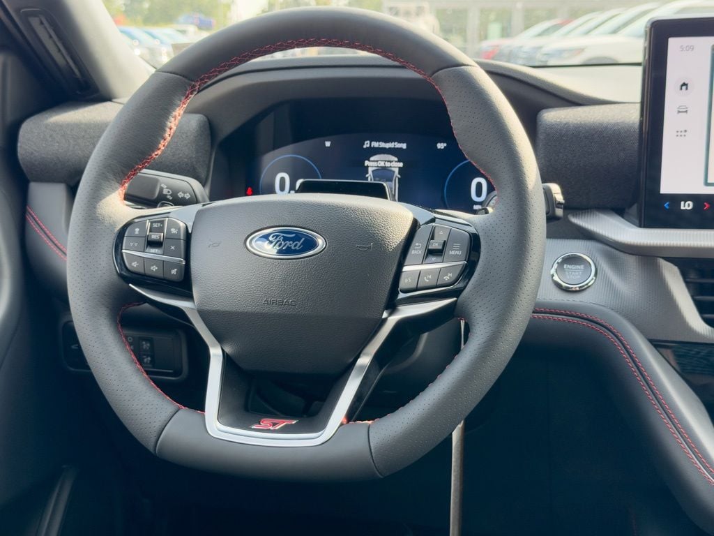 New 2026 Ford Explorer ST - photo - 11