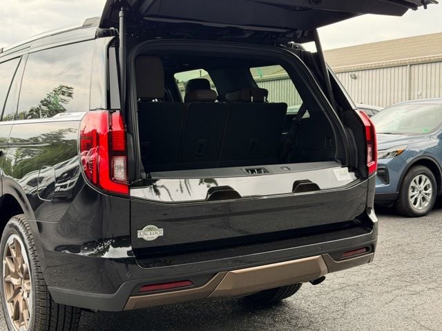 New 2027 Ford Expedition King Ranch - photo - 7