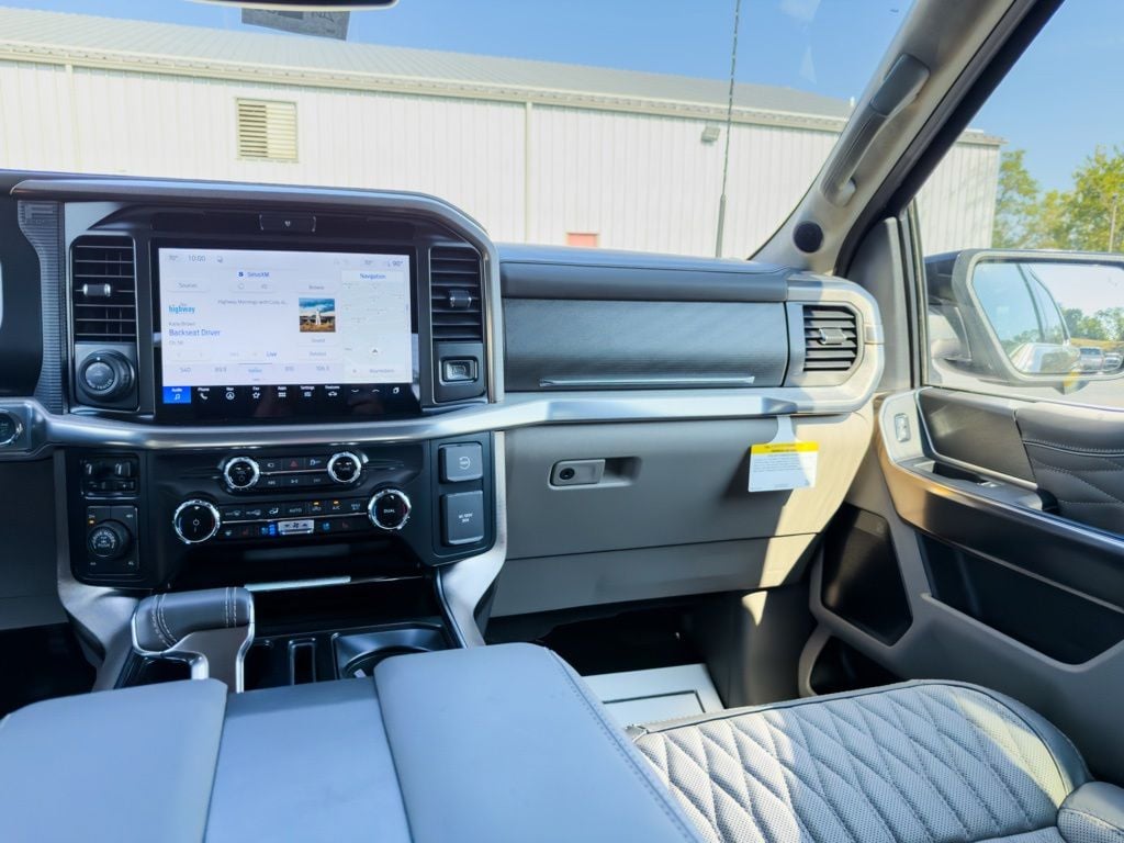 New 2026 Ford F-150 Platinum - photo - 17