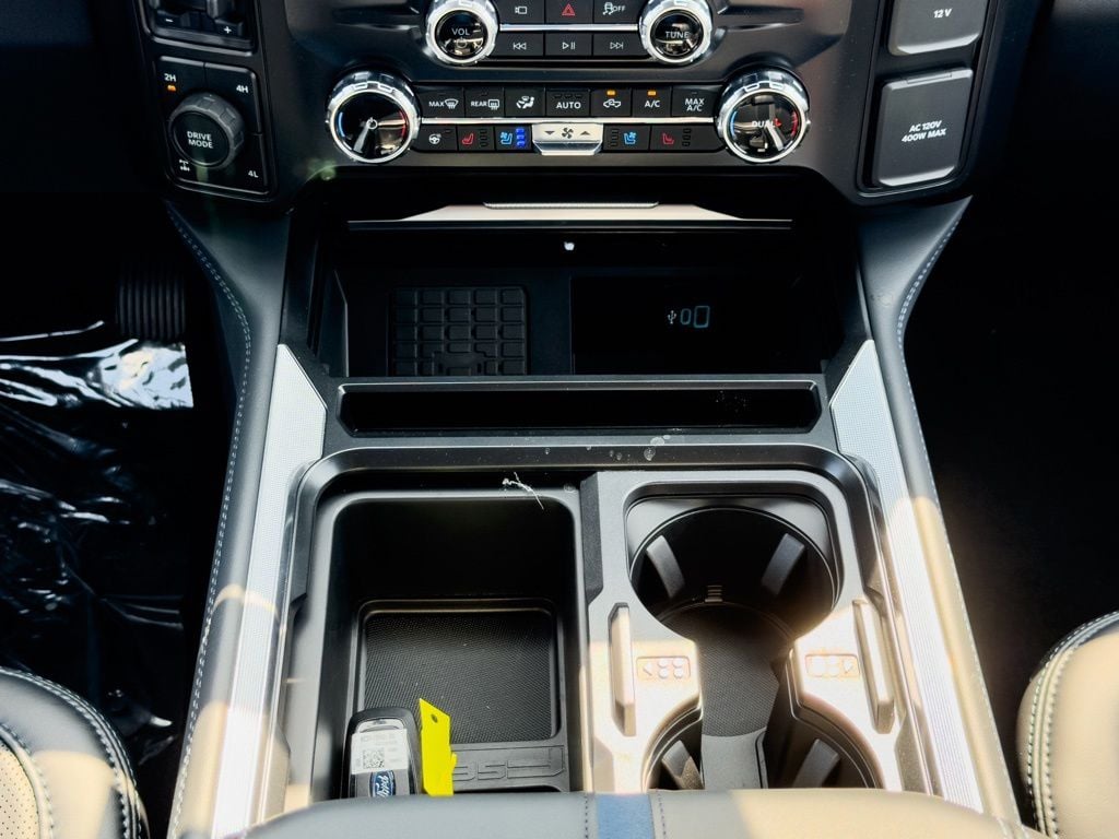 New 2026 Ford F-250SD Platinum - photo - 12