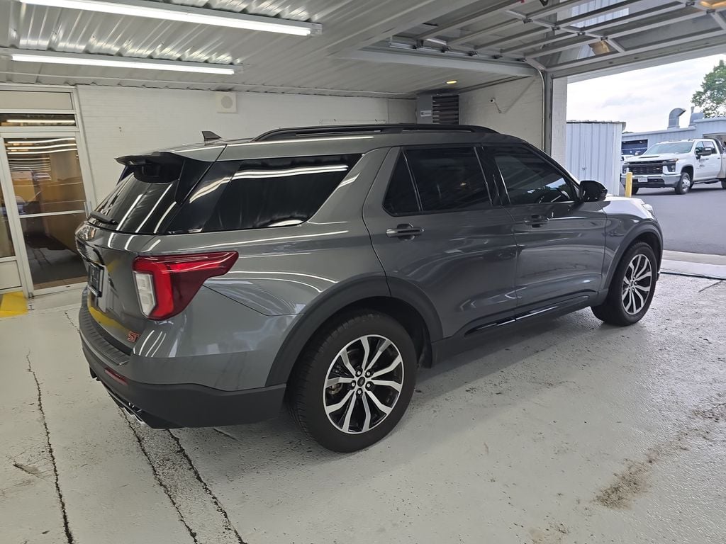 Pre-Owned 2023 Ford Explorer ST - photo - 5
