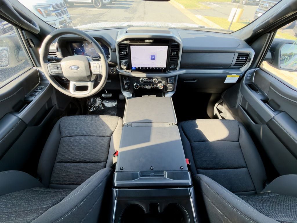 New 2026 Ford F-150 XLT - photo - 13