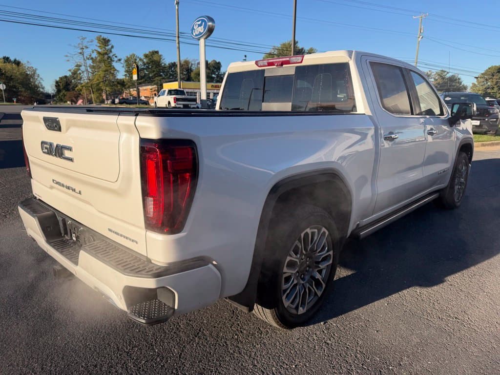 Pre-Owned 2024 GMC Sierra 1500 Denali Ultimate - photo - 4