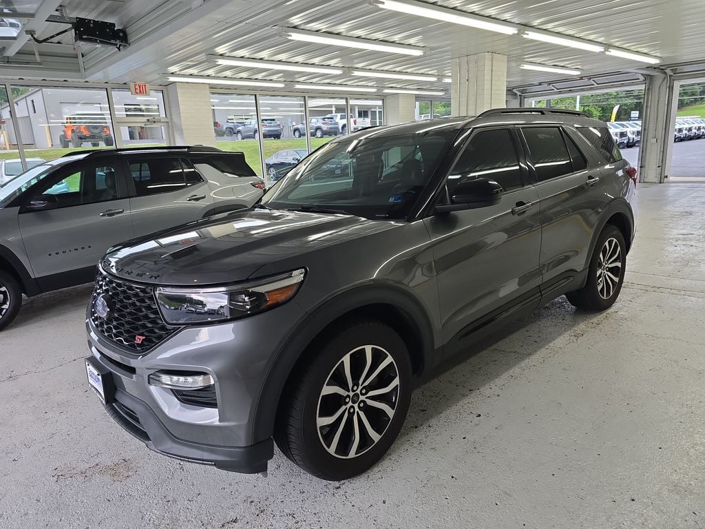 Pre-Owned 2023 Ford Explorer ST - photo - 1