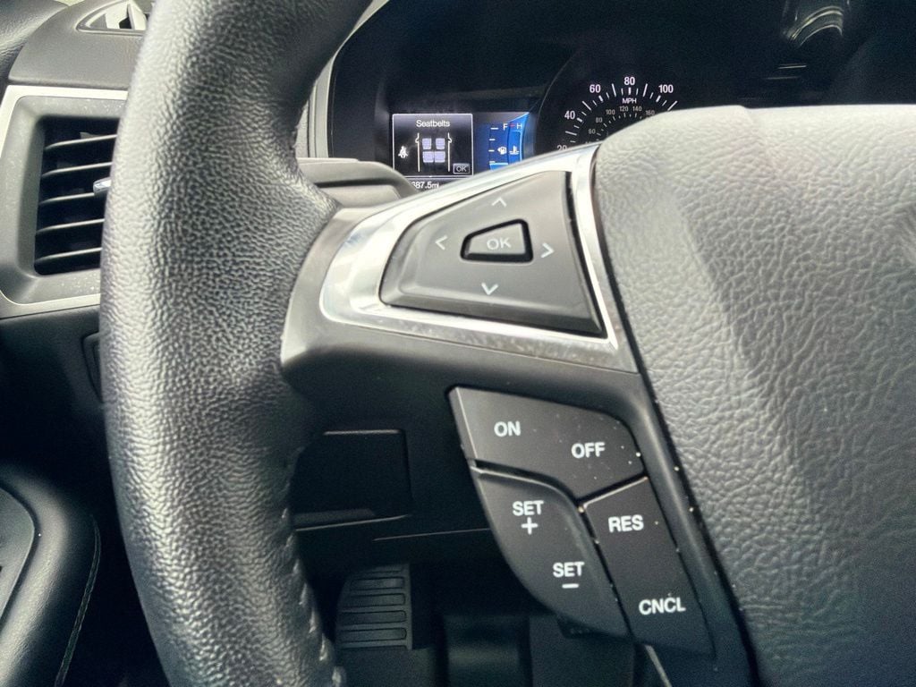 Pre-Owned 2022 Ford Edge SEL - photo - 11