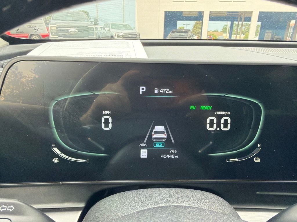 Pre-Owned 2023 Kia Sportage Hybrid EX - photo - 9