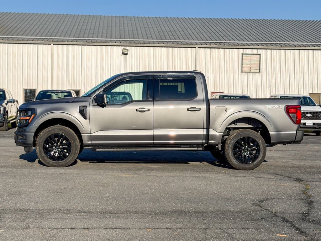 New 2026 Ford F-150 XLT - photo - 2