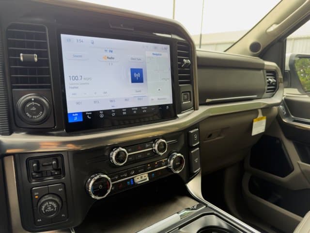 New 2026 Ford F-150 Platinum - photo - 14