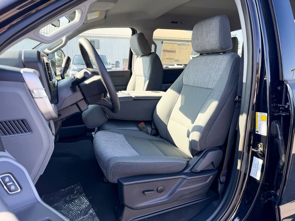 New 2026 Ford F-250SD XLT - photo - 5