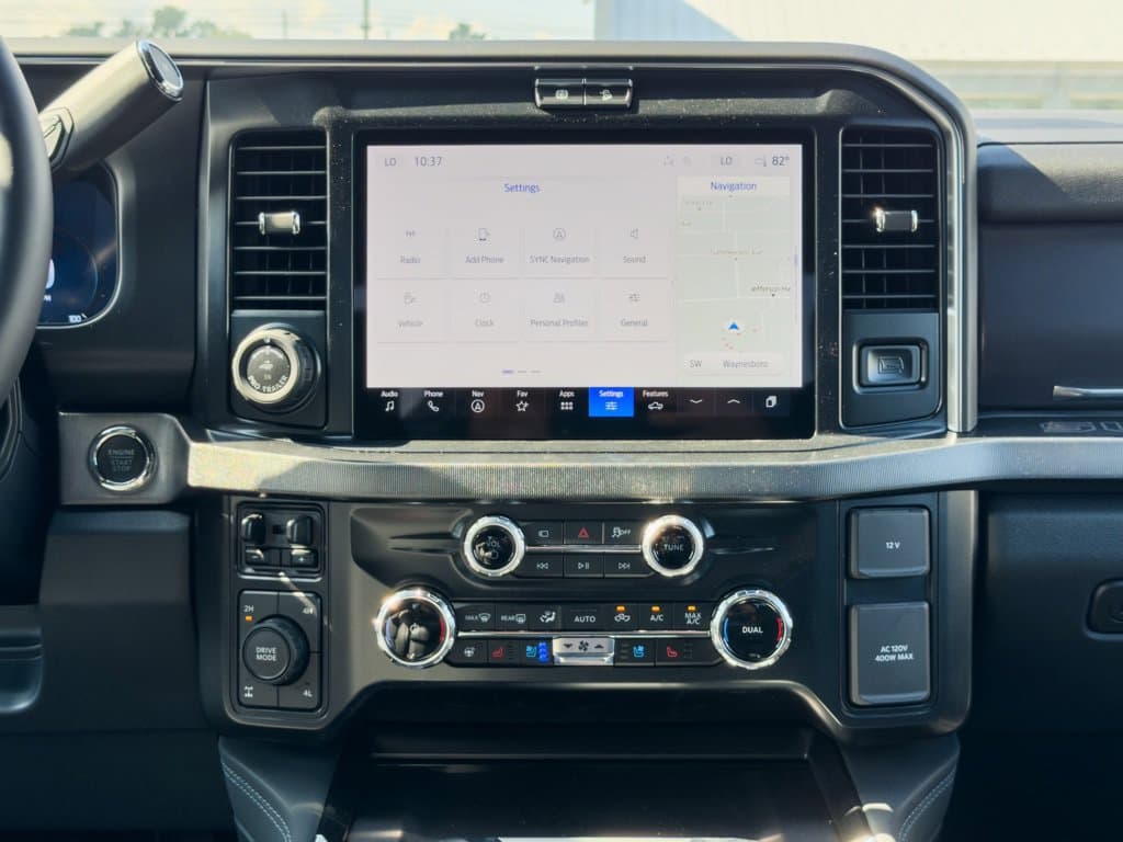 New 2026 Ford F-250SD Platinum - photo - 9