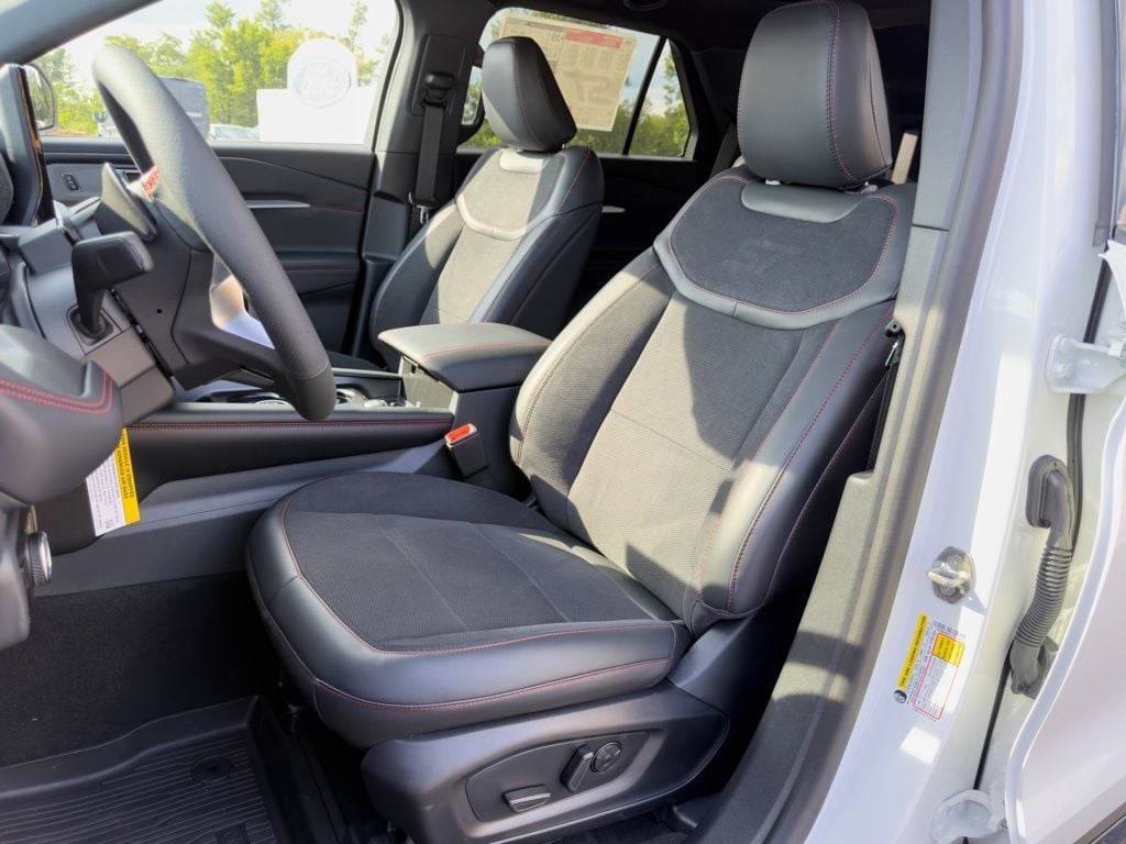 New 2026 Ford Explorer ST - photo - 5