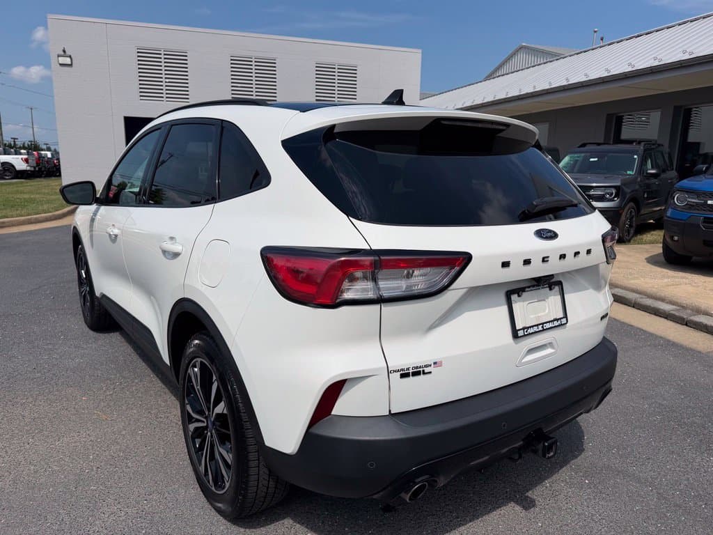 Pre-Owned 2022 Ford Escape SEL - photo - 2