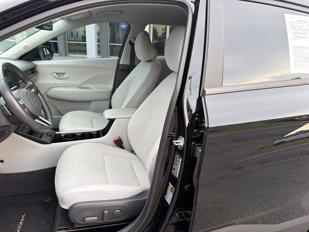 Pre-Owned 2024 Hyundai Kona SEL - photo - 8