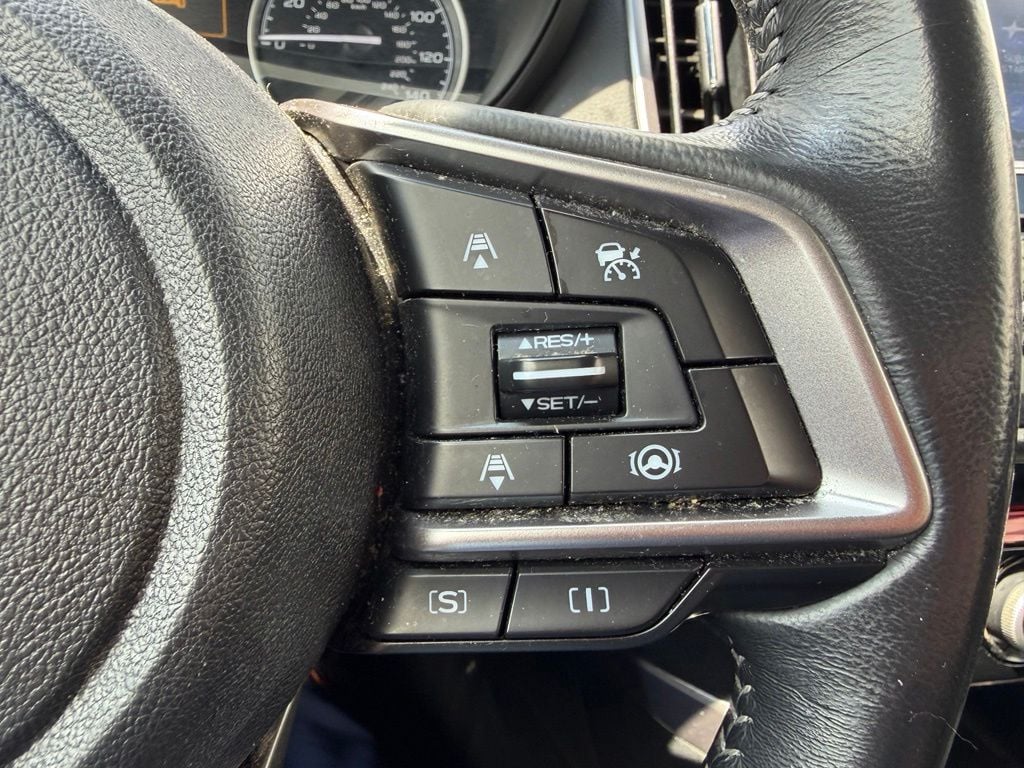 Pre-Owned 2022 Subaru Forester Premium - photo - 15