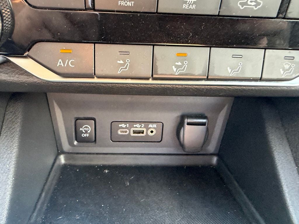 Pre-Owned 2025 Nissan Sentra SV - photo - 12