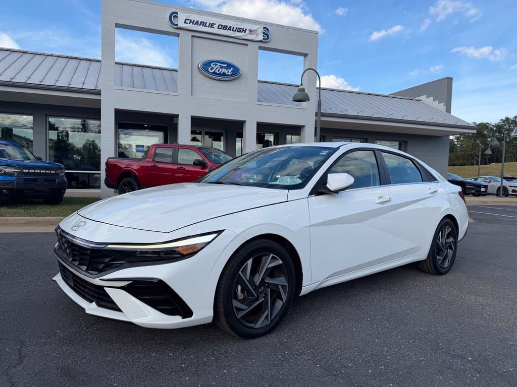 Pre-Owned 2025 Hyundai Elantra SEL Convenience - photo - 0