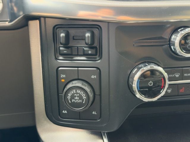 New 2026 Ford F-150 Platinum - photo - 16
