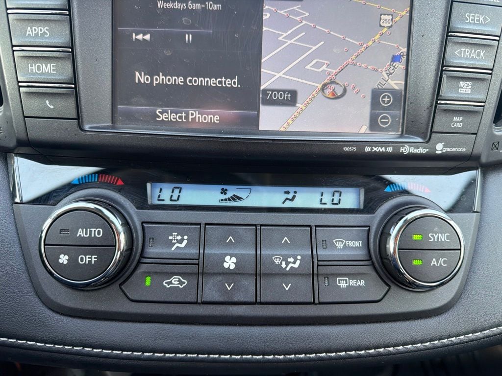 Pre-Owned 2016 Toyota RAV4 Hybrid Limited - photo - 11