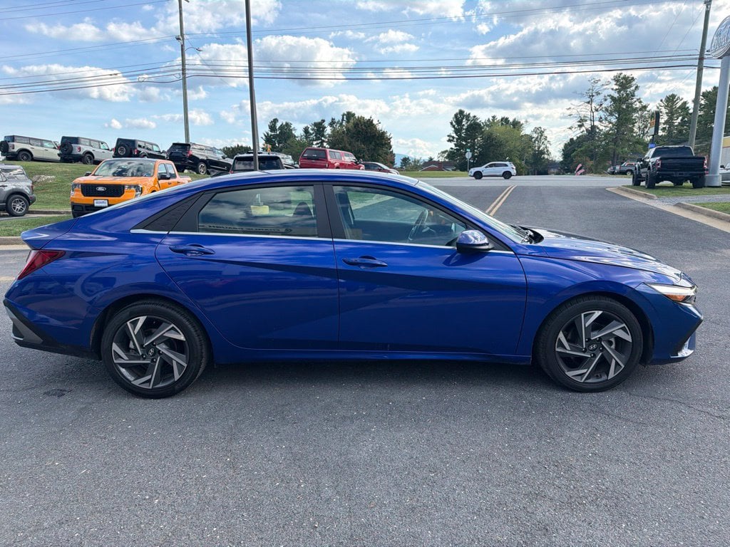 Pre-Owned 2025 Hyundai Elantra SEL Convenience - photo - 5