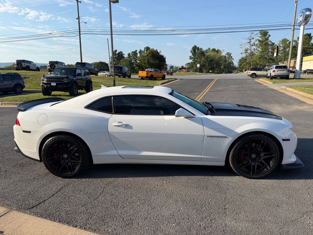 Pre-Owned 2014 Chevrolet Camaro SS - photo - 5