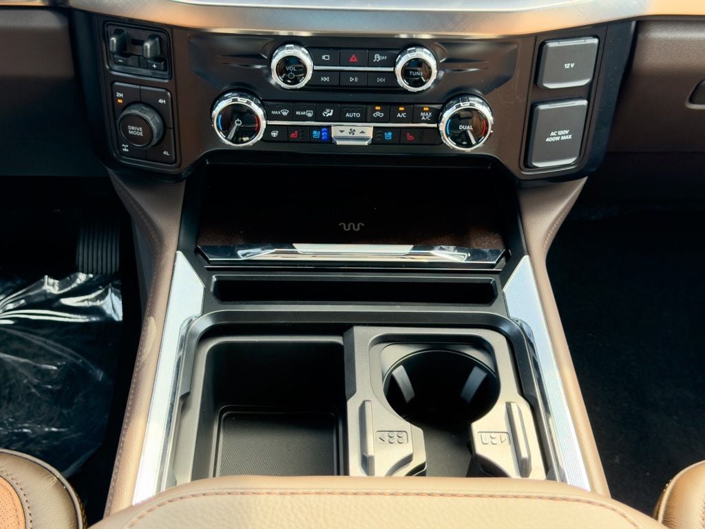 New 2026 Ford F-250SD King Ranch - photo - 13