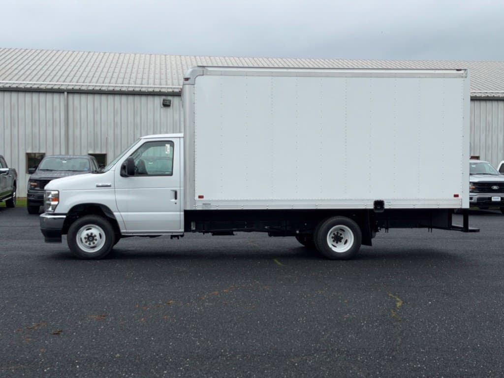 New 2027 Ford E-350SD Base - photo - 1