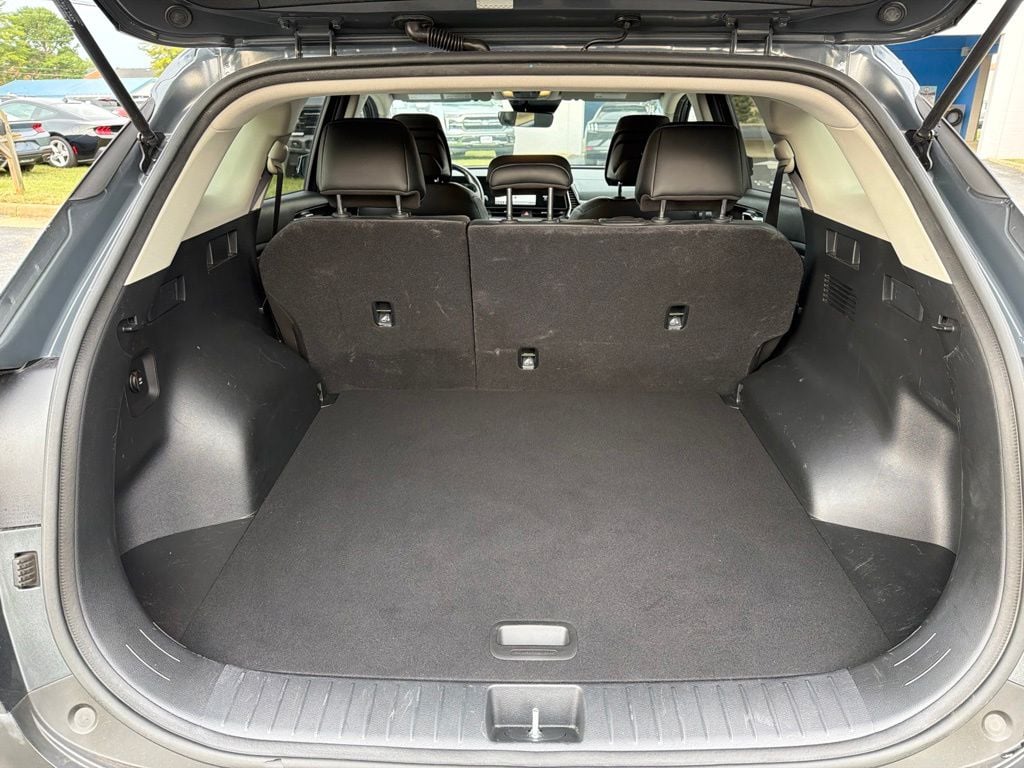 Pre-Owned 2023 Kia Sportage Hybrid EX - photo - 17