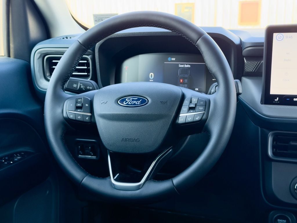 New 2025 Ford Maverick XLT - photo - 8