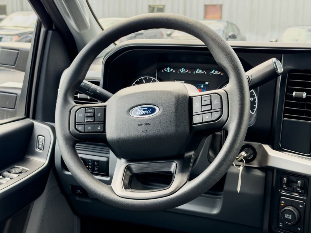 New 2026 Ford F-350SD XL - photo - 9