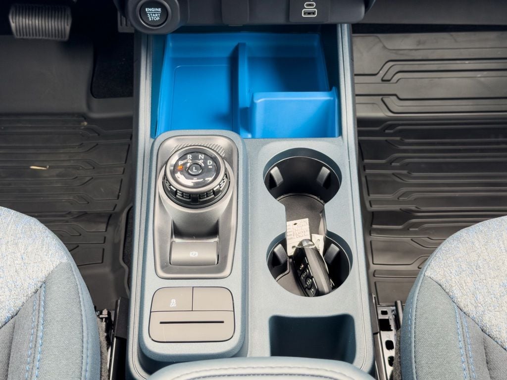 New 2026 Ford Maverick XLT - photo - 10