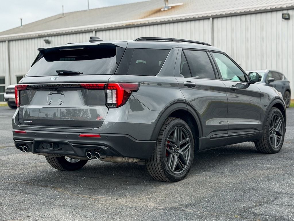 New 2026 Ford Explorer ST - photo - 3