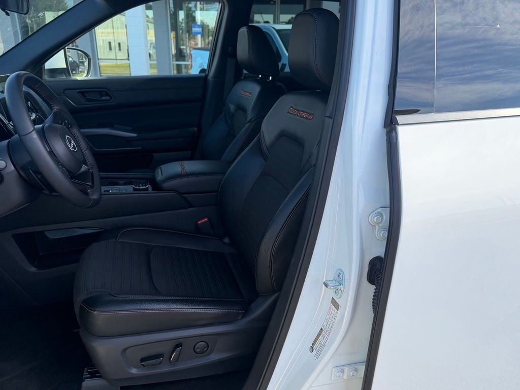 Pre-Owned 2024 Nissan Pathfinder Rock Creek - photo - 8