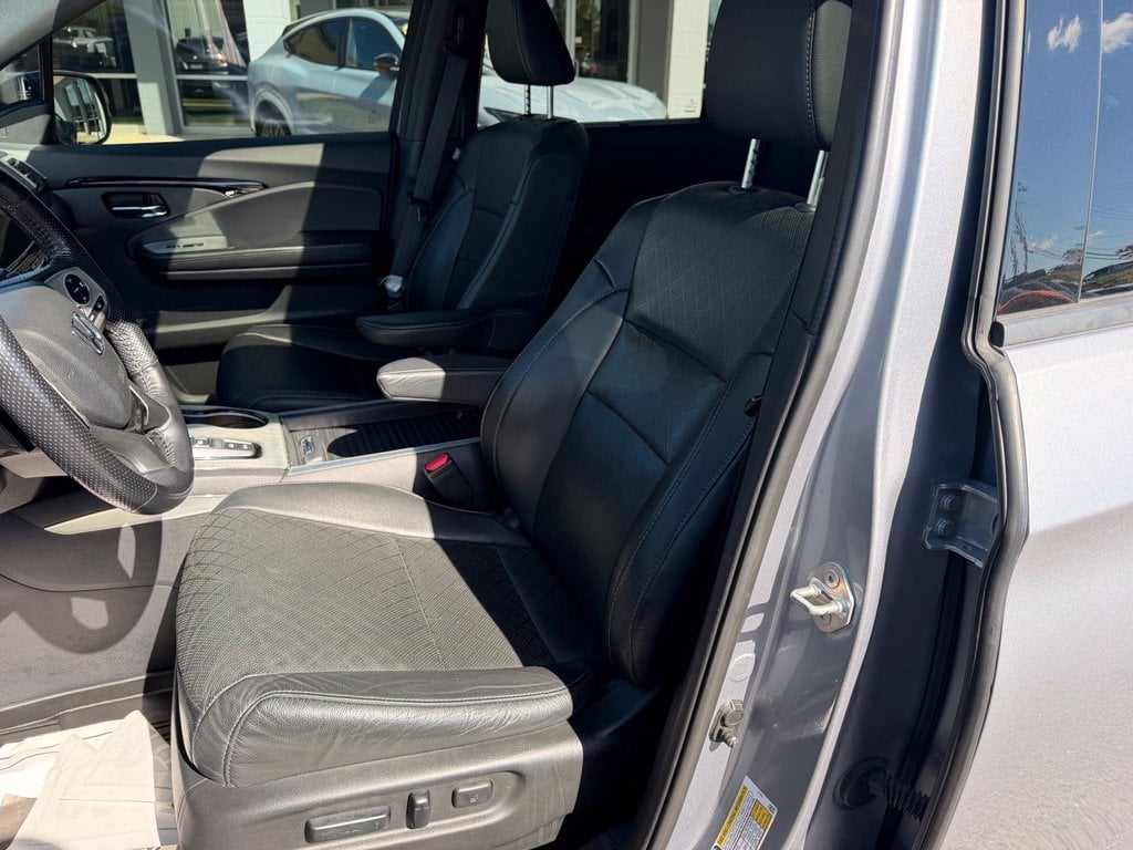 Pre-Owned 2019 Honda Passport Elite - photo - 9