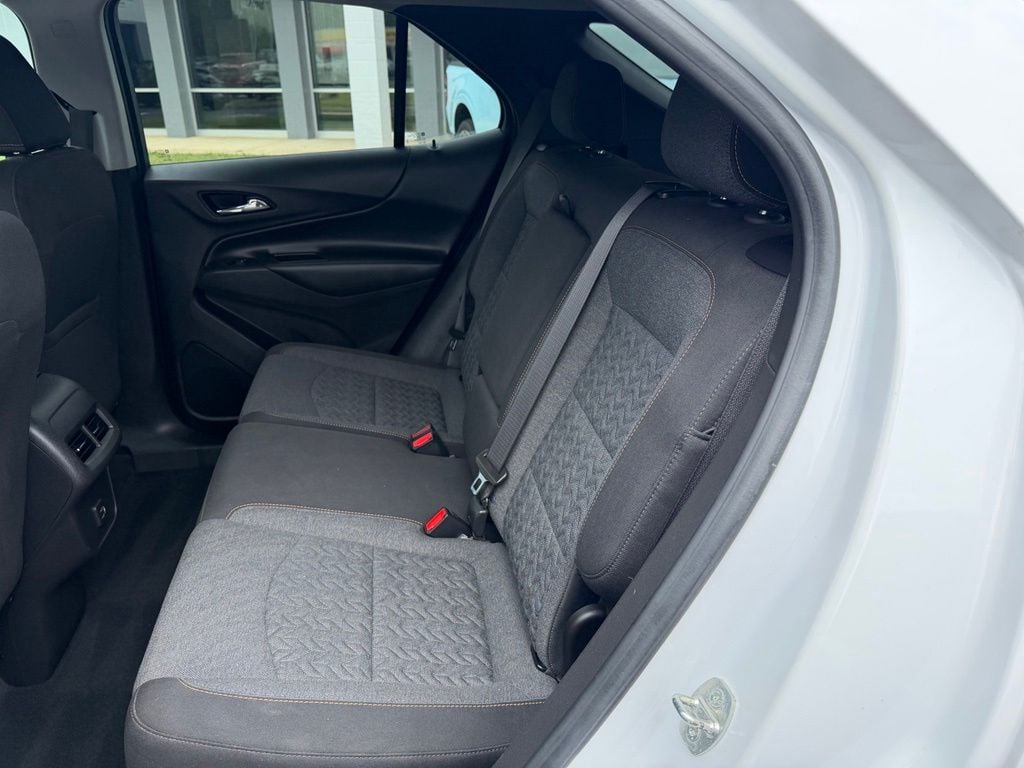 Pre-Owned 2022 Chevrolet Equinox LT - photo - 14