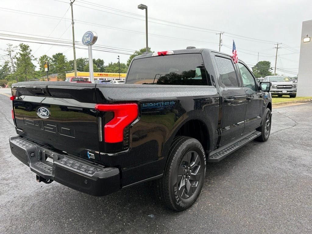 Pre-Owned 2025 Ford F-150 Lightning Flash - photo - 4