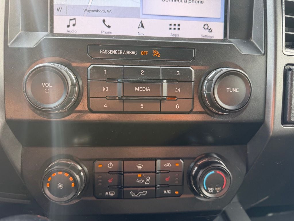 Pre-Owned 2019 Ford F-150 XLT - photo - 9